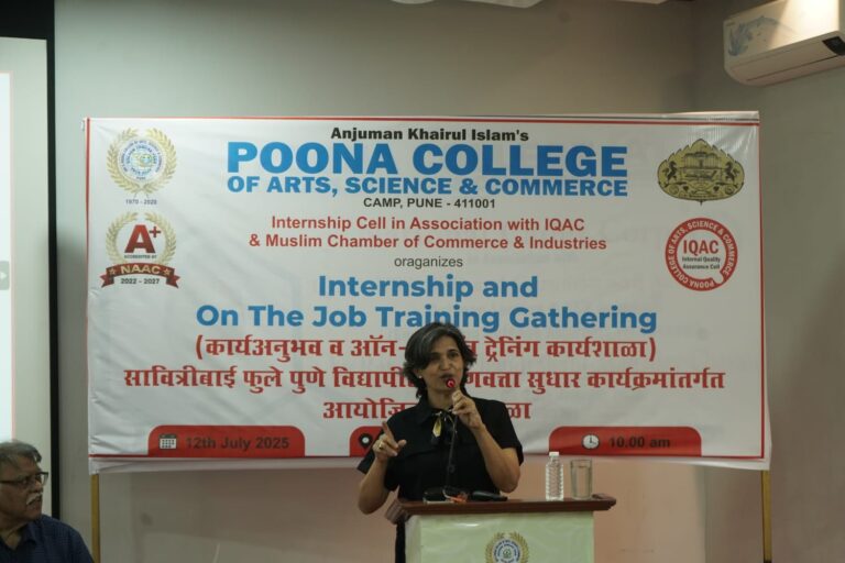 19 mrs saba shaikh speaker at pc