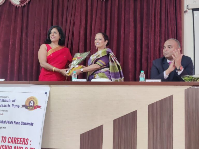 4 rihm principal felicitating mcci speaker